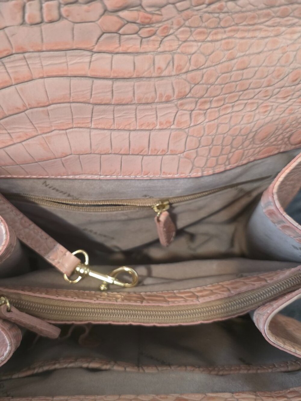 Brahmin Vittoria Rose Convertible Satchel/Crossbody Bag (excellent condition) - Picture 10 of 12